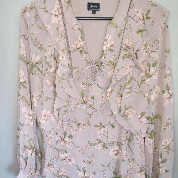 BARDOT - pretty very feminine style top - size 14 - Picture 2 of 5